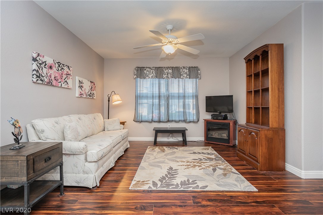 555 East Silverado Ranch Boulevard, Unit 1055 Las Vegas, NV 89183 - Photo 10 of 31
