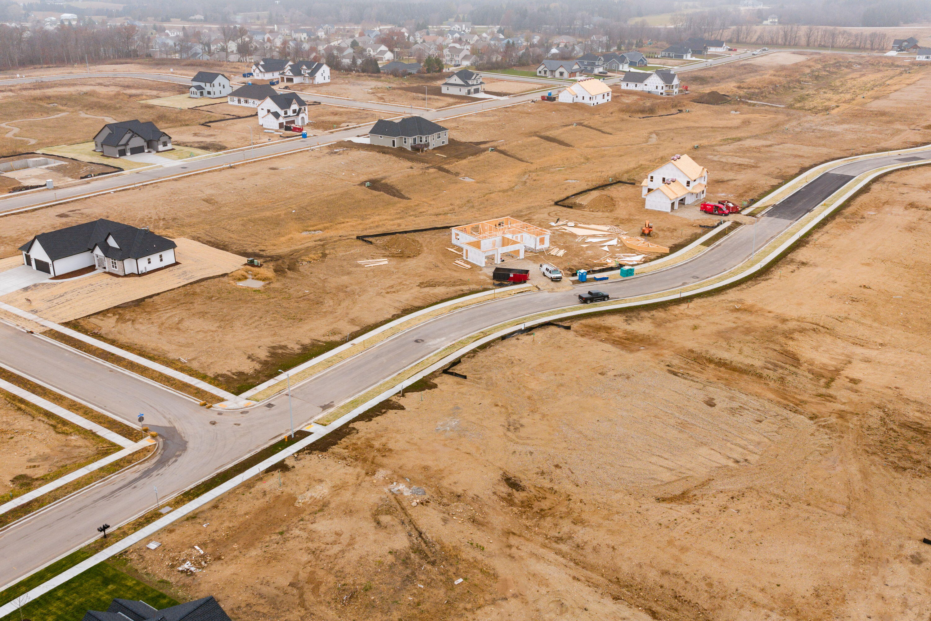 416 Sandstone Street Slinger, WI 53086 - Photo 6 of 16 8_imgDJI_20251120085604_0010_D