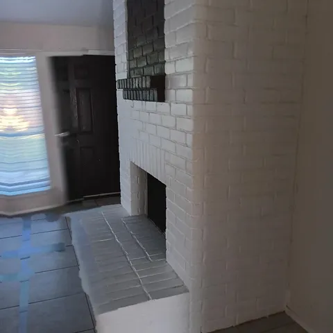 a close view of sink and tap