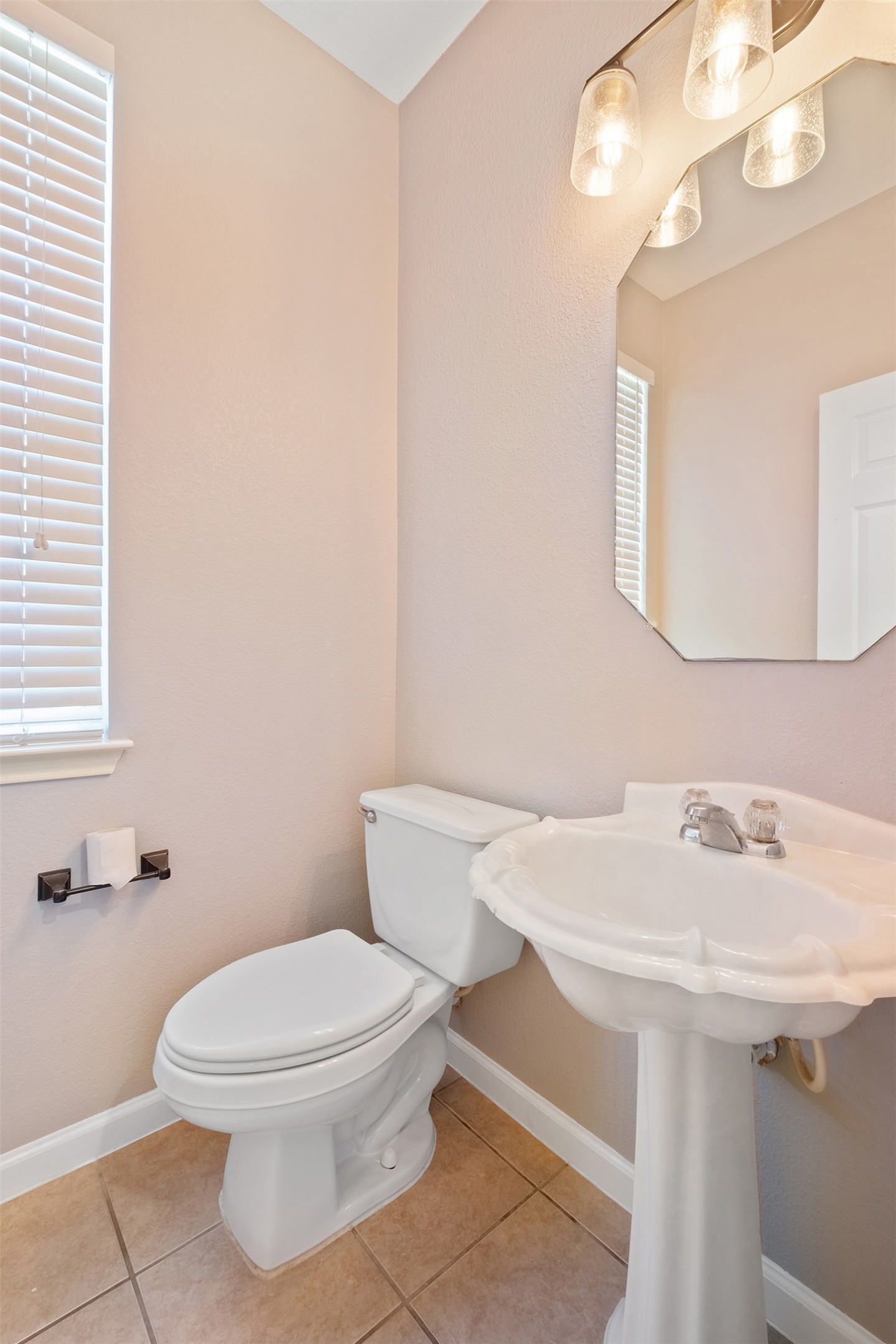 11100 Los Comancheros Road Austin, TX 78717 - Photo 10 of 25