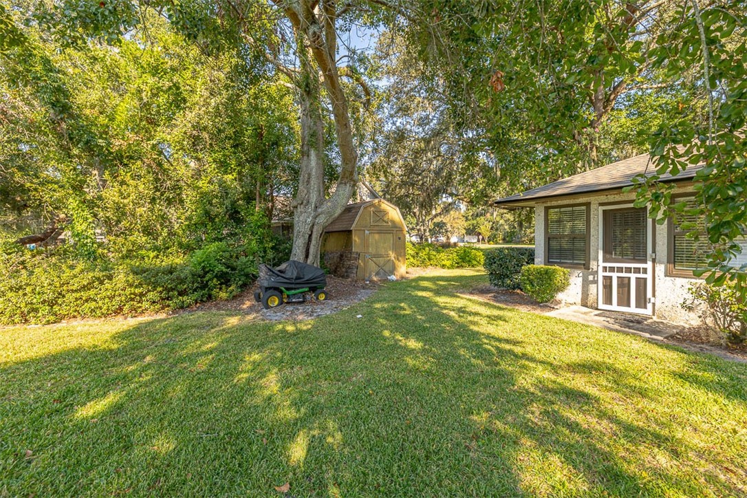 126 Lake View Circle Brunswick, GA 31525 - Photo 27 of 31