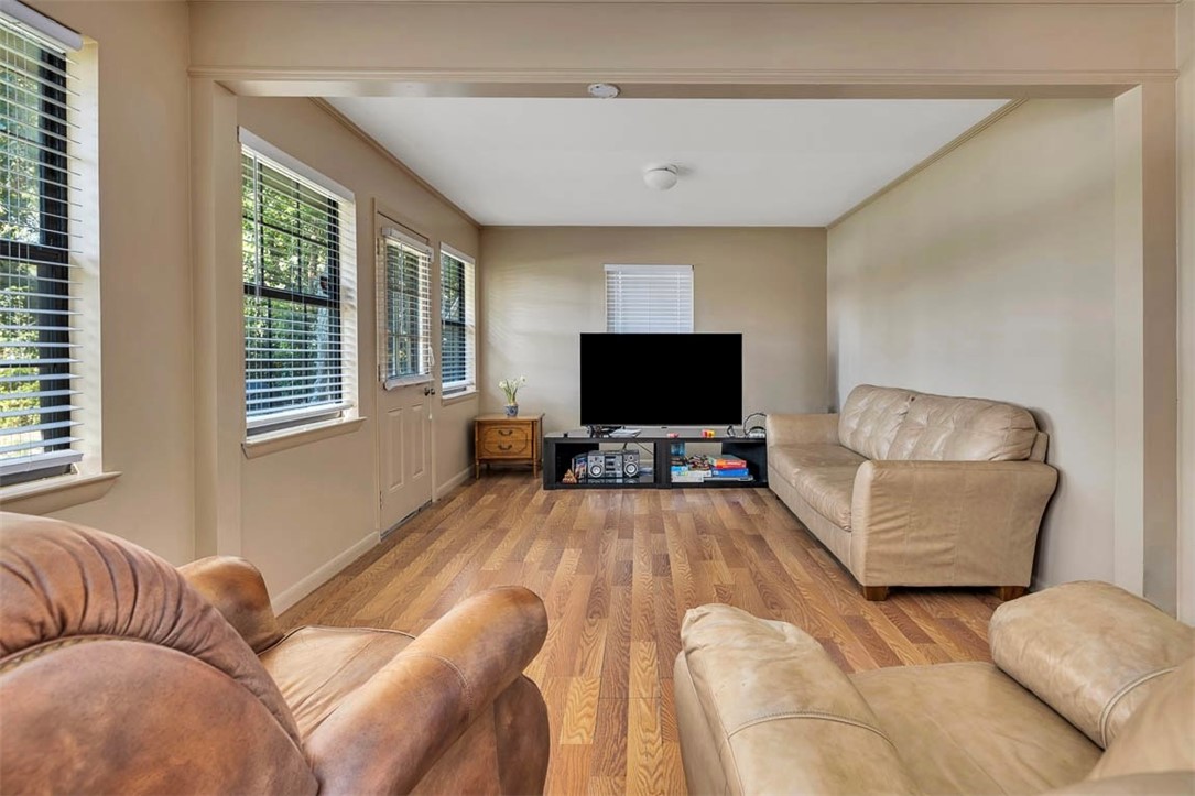 126 Lake View Circle Brunswick, GA 31525 - Photo 7 of 31