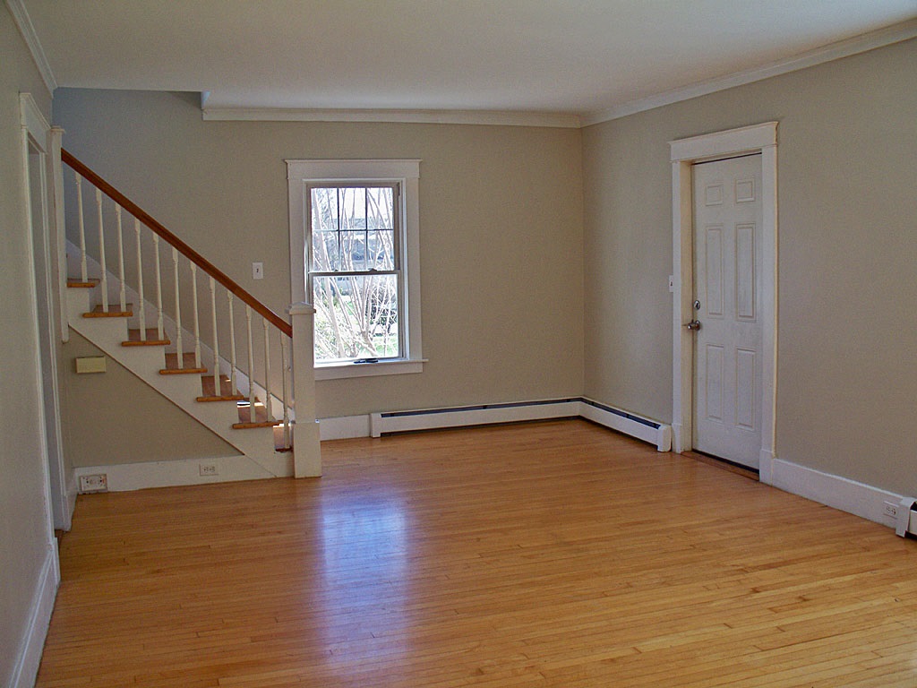 58 Ives Avenue Rutland, VT 05701 - Photo 4 of 24