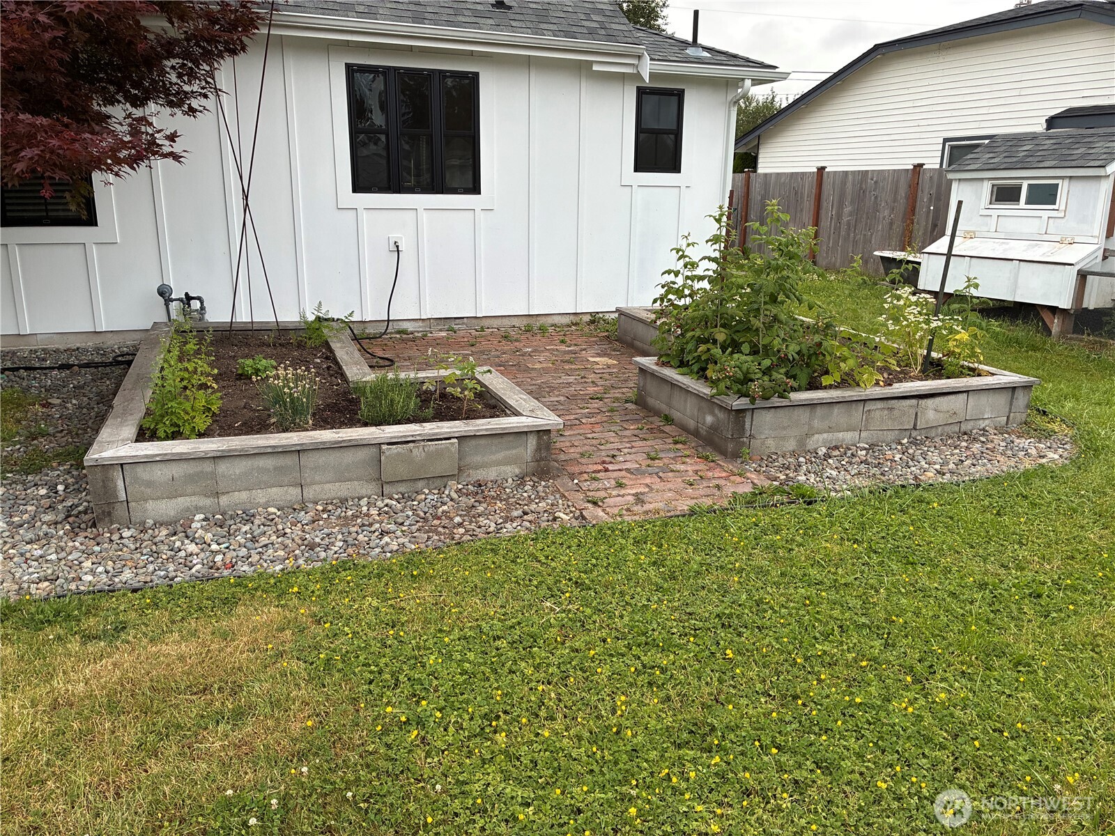 1977 Harding Street Enumclaw, WA 98022 - Photo 20 of 31