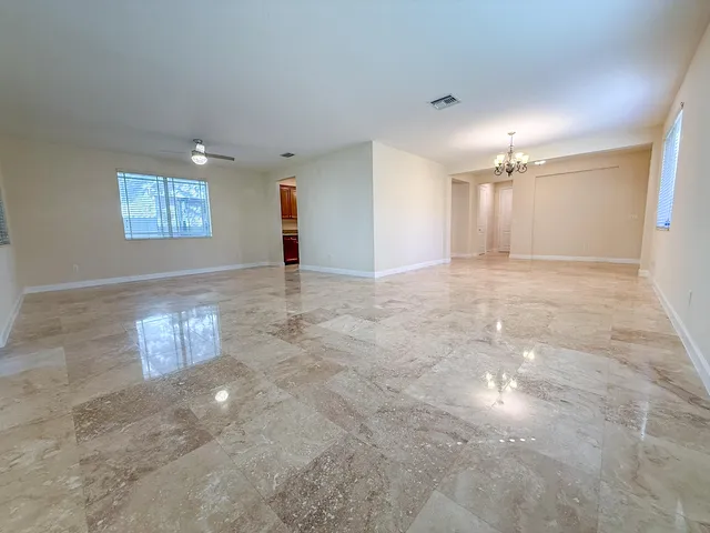 $6,700 | 122 Northwest Gardner Street, Boca Raton, FL 33432