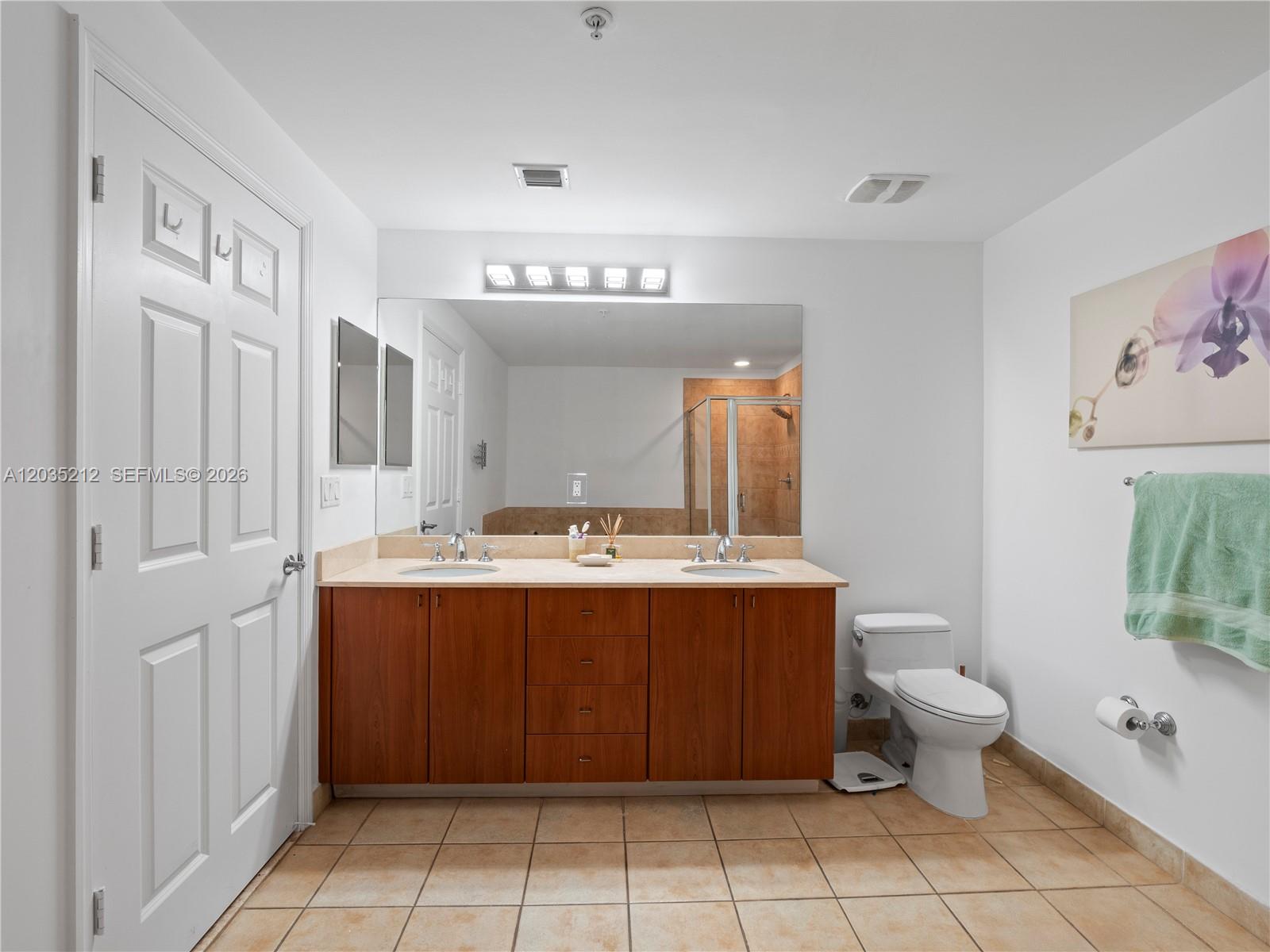 888 Douglas Road, Unit 302 Coral Gables, FL 33134 - Photo 23 of 51 MASTER BATHROOM WITH DOBLE SINKS, SEPARATE SHOWER & JACUZZI