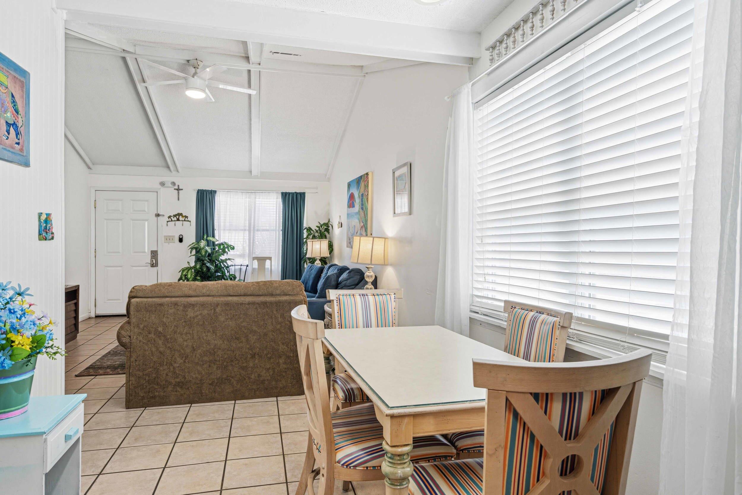 104 Ellis Road, Unit 7 Miramar Beach, FL 32550 - Photo 7 of 24 Breakfast Nook