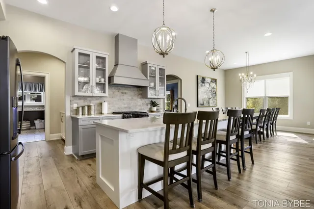 $653,400 | 5565 Albright Court Southwest, Wyoming, MI 49418