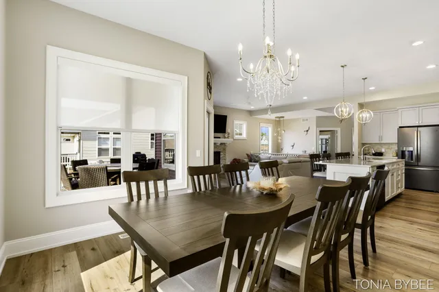 $653,400 | 5565 Albright Court Southwest, Wyoming, MI 49418