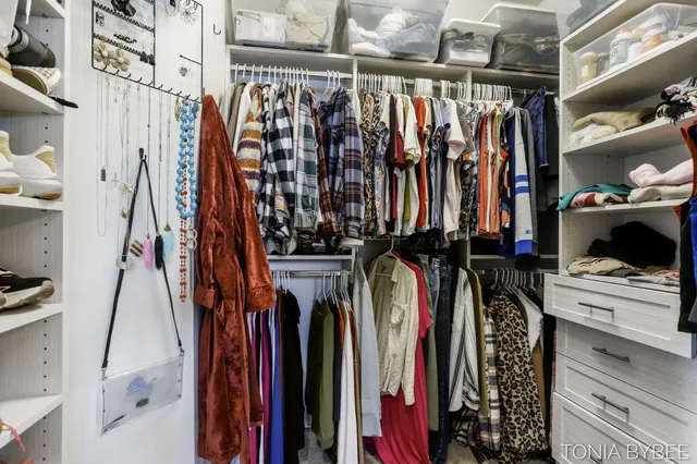 $653,400 | 5565 Albright Court Southwest, Wyoming, MI 49418