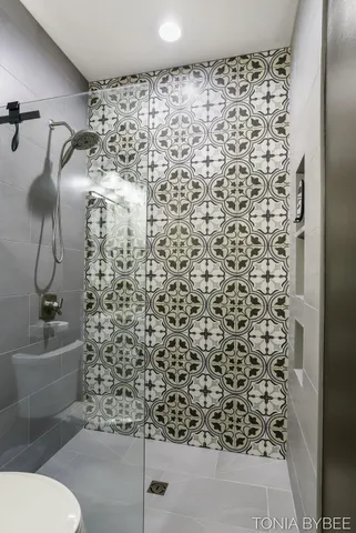 $653,400 | 5565 Albright Court Southwest, Wyoming, MI 49418