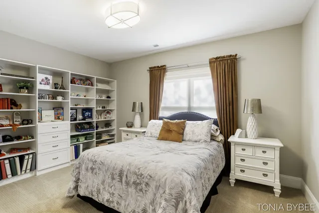 $653,400 | 5565 Albright Court Southwest, Wyoming, MI 49418