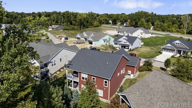$653,400 | 5565 Albright Court Southwest, Wyoming, MI 49418