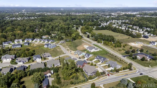 $653,400 | 5565 Albright Court Southwest, Wyoming, MI 49418