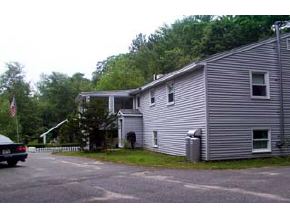 140 Hampstead Road Sandown, NH 03873 - Photo 2 of 3