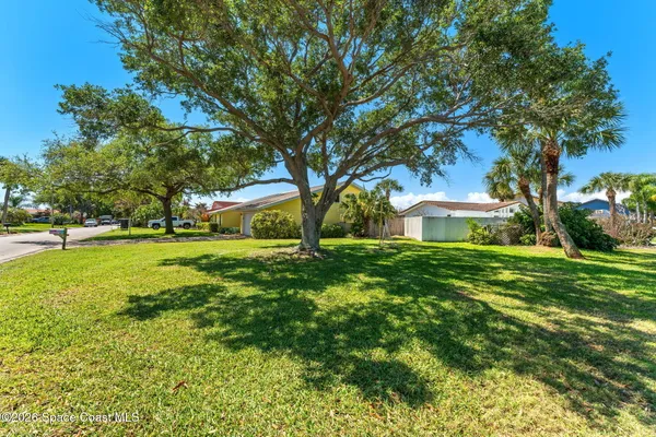 $799,900 | 33 Yawl Drive, Cocoa Beach, FL 32931