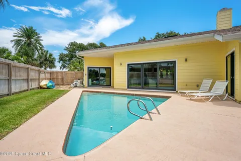 $824,900 | 33 Yawl Drive, Cocoa Beach, FL 32931