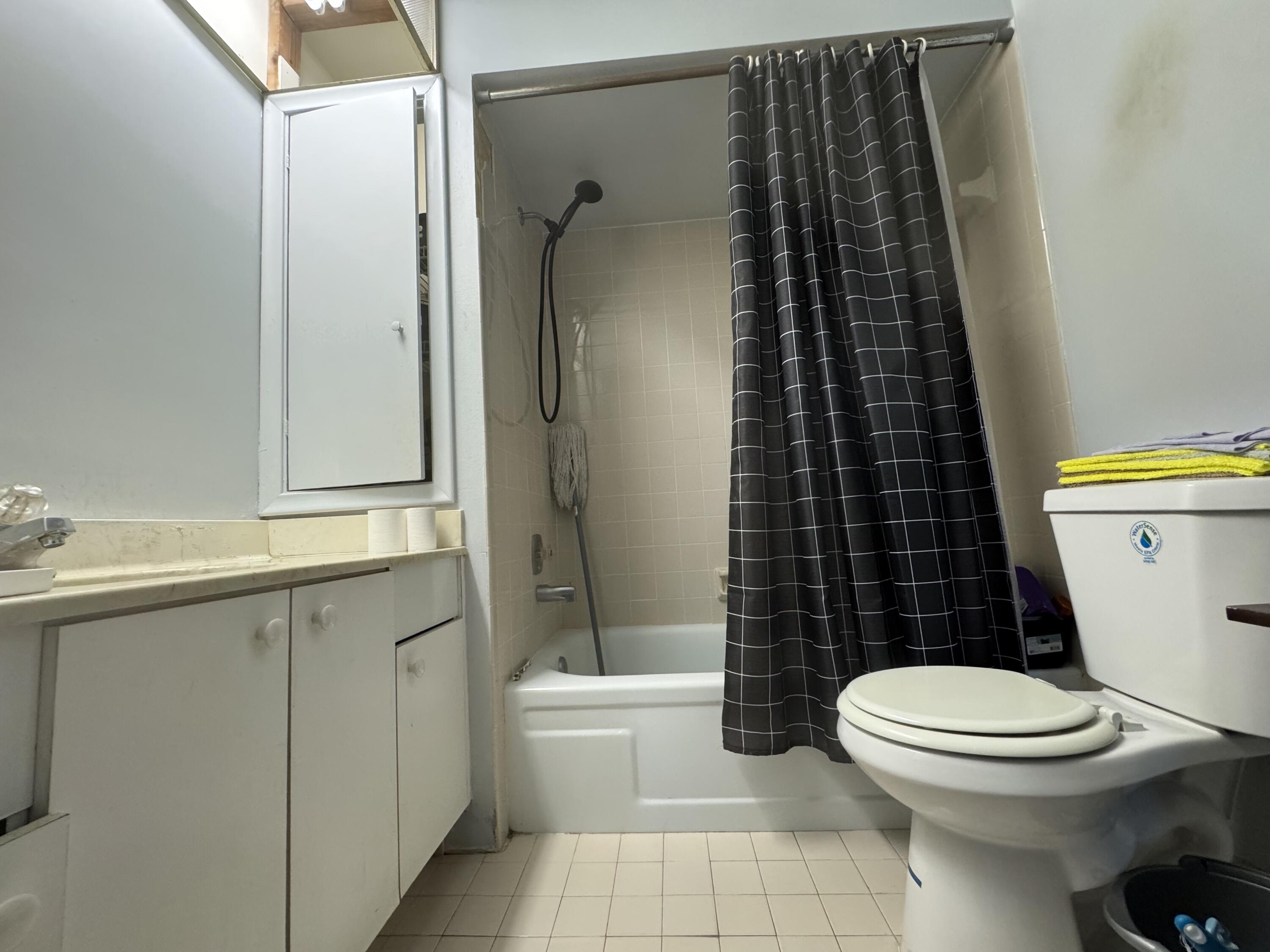 744 Lago Road, Unit 1F Delray Beach, FL 33445 - Photo 16 of 25 IMG_1344 2