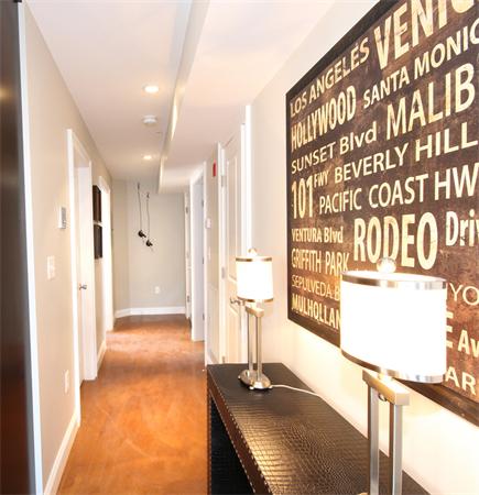 9 North Margin Street Boston, MA 02113 - Photo 13 of 19 a view of hallway with a large window