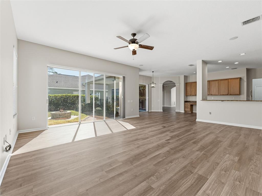 5446 Spectacular Bid Drive Wesley Chapel, FL 33544 - Photo 17 of 63