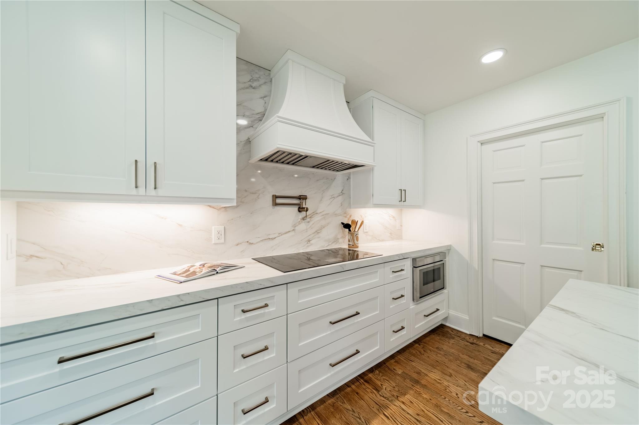 601 Cherokee Road Charlotte, NC 28207 - Photo 19 of 48