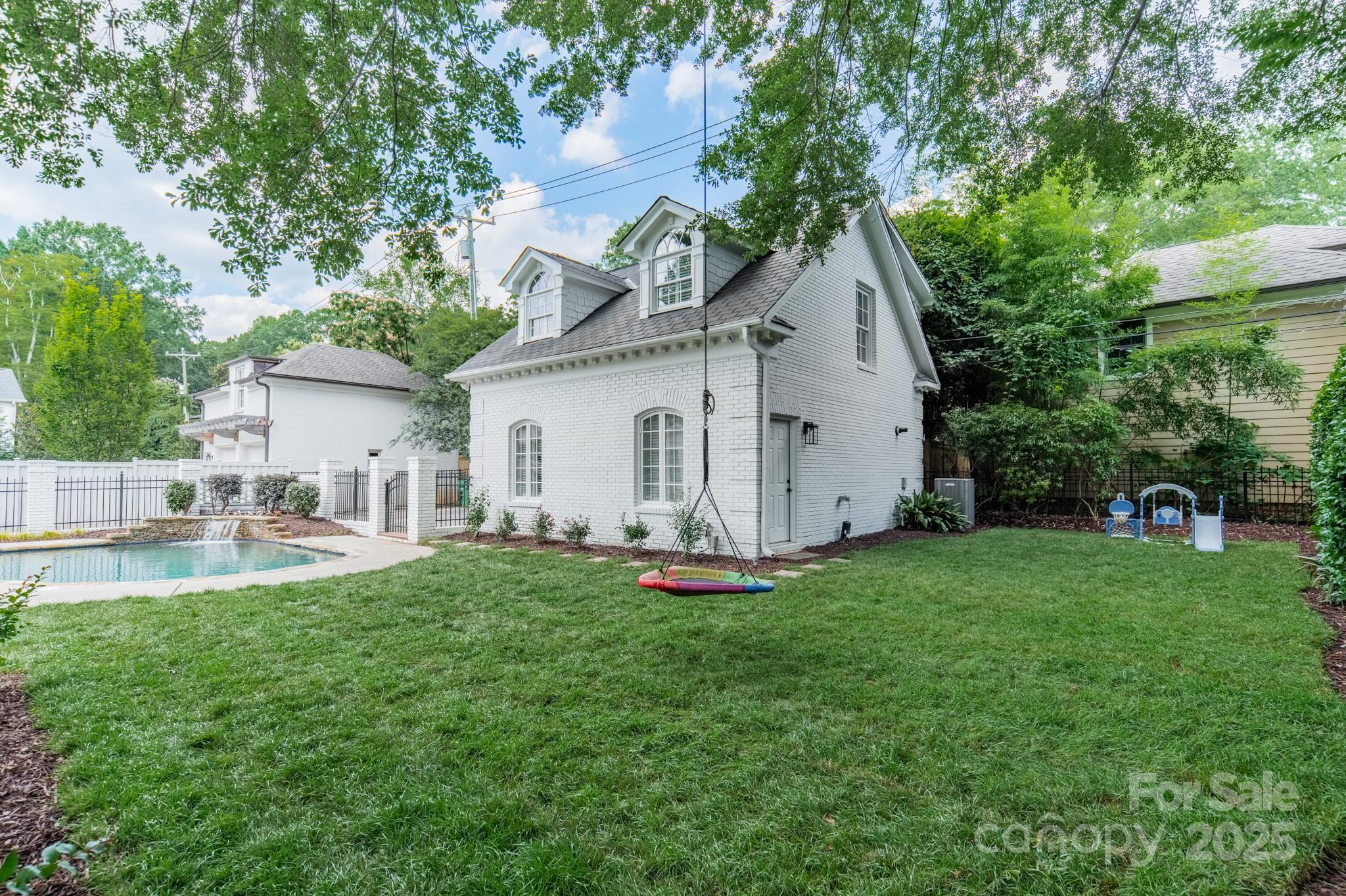 601 Cherokee Road Charlotte, NC 28207 - Photo 22 of 48