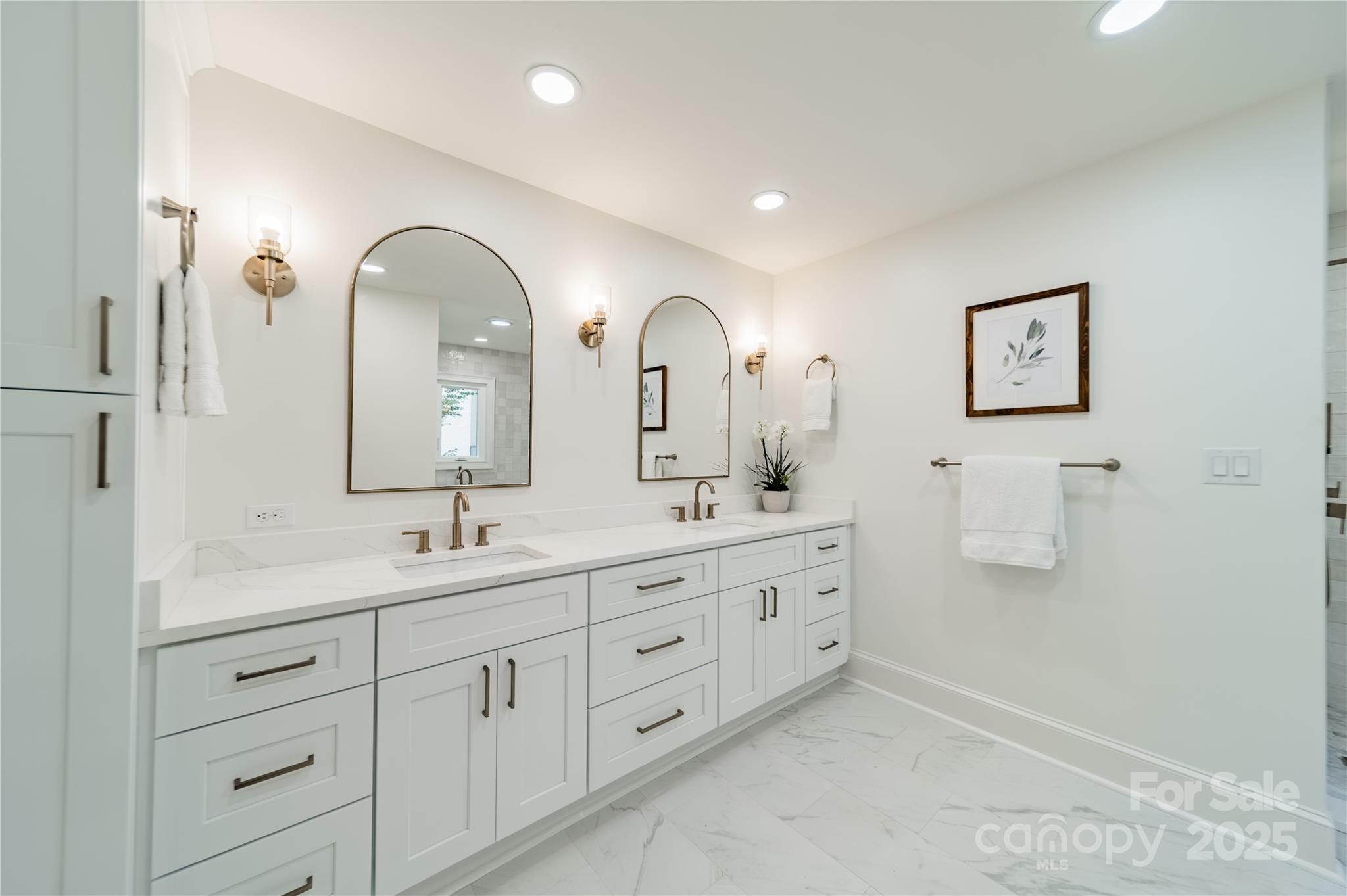 601 Cherokee Road Charlotte, NC 28207 - Photo 7 of 48