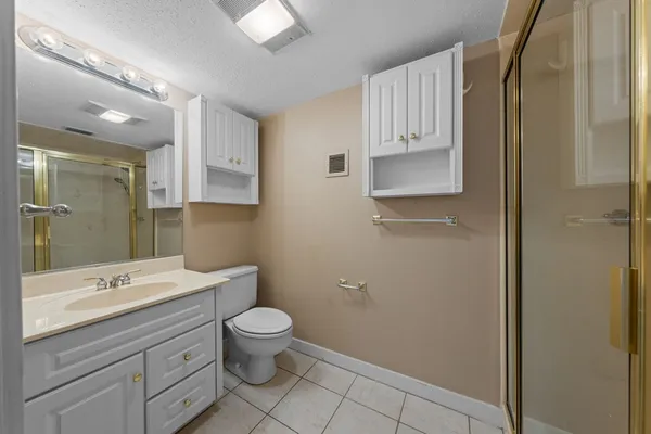 $439,000 | 1006-1d Guadalupe Street, Kerrville, TX 78028
