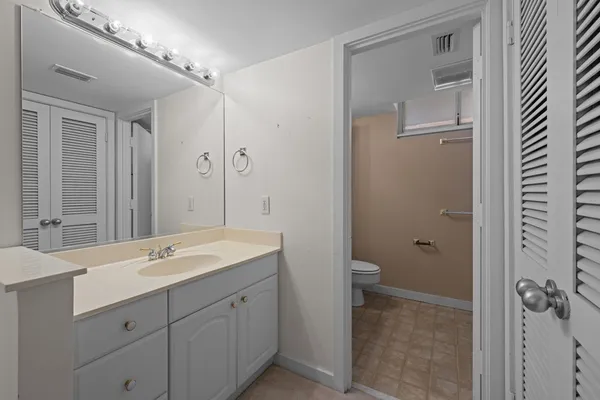 $439,000 | 1006-1d Guadalupe Street, Kerrville, TX 78028