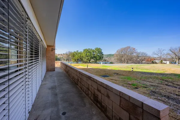 $439,000 | 1006-1d Guadalupe Street, Kerrville, TX 78028