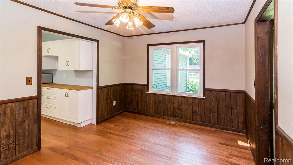 41700 Riggs Road Belleville, MI 48111 - Photo 7 of 47