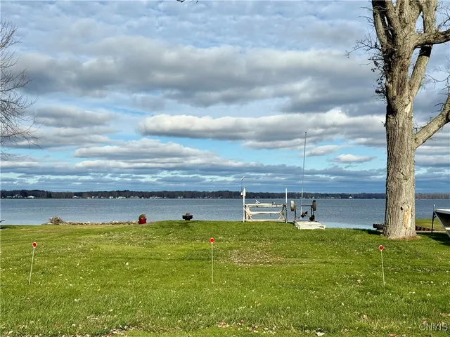 $549,900 | 6214 Muskrat Bay Road, Cicero, NY 13029