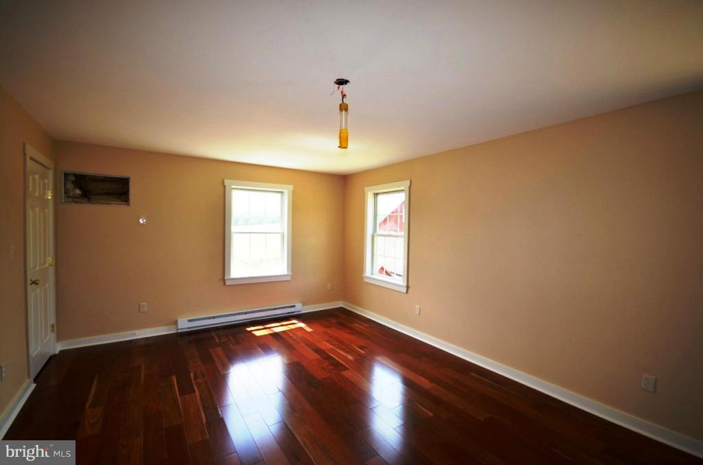 12717 Harpers Ferry Road Purcellville, VA 20132 - Photo 11 of 26 Bedroom (Master)