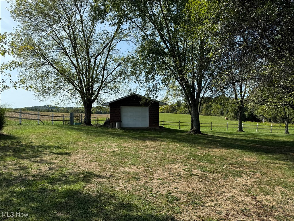 30 West Branch Road Little Hocking, OH 45742 - Photo 10 of 35 Detached garage