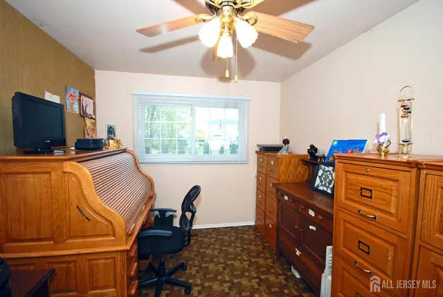 $799,900 | 4 Frieda Lane, Kendall Park, NJ 08824