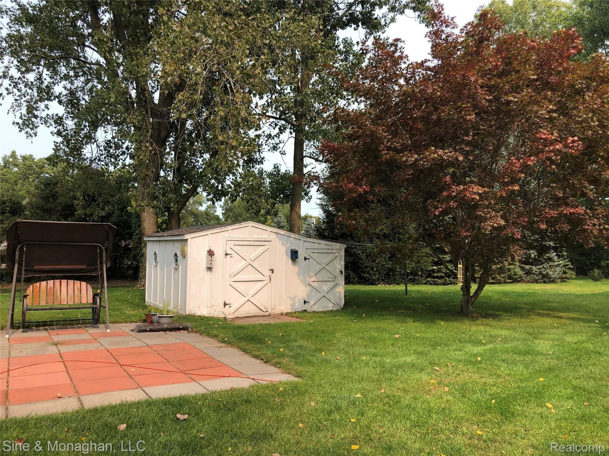 229 Cox Road St. Clair, MI 48079 - Photo 22 of 37 IMG_4189.jpg