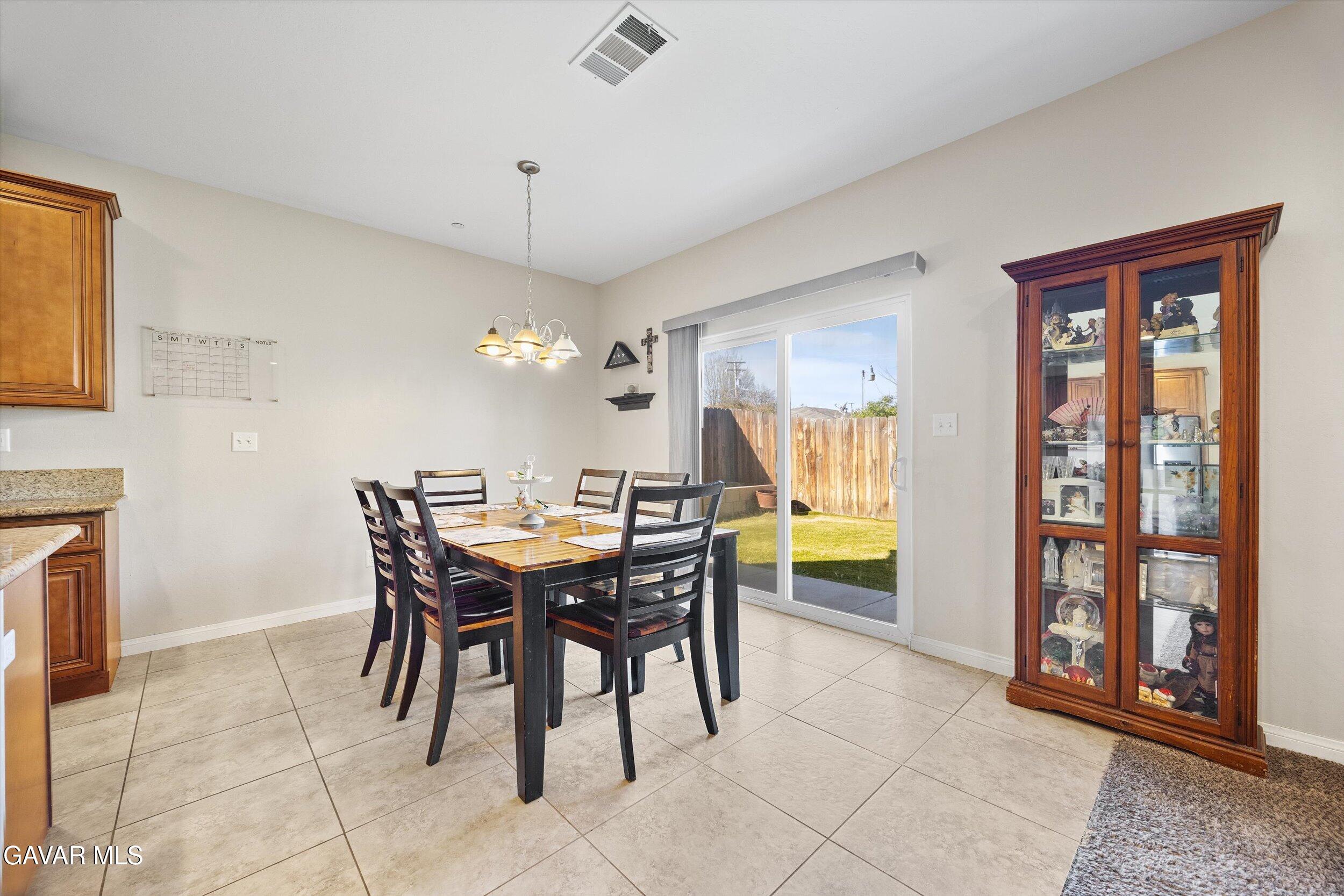 805 Mulberry Street Tehachapi, CA 93561 - Photo 15 of 41 21-Illuminate Photography - 805 Mulberry