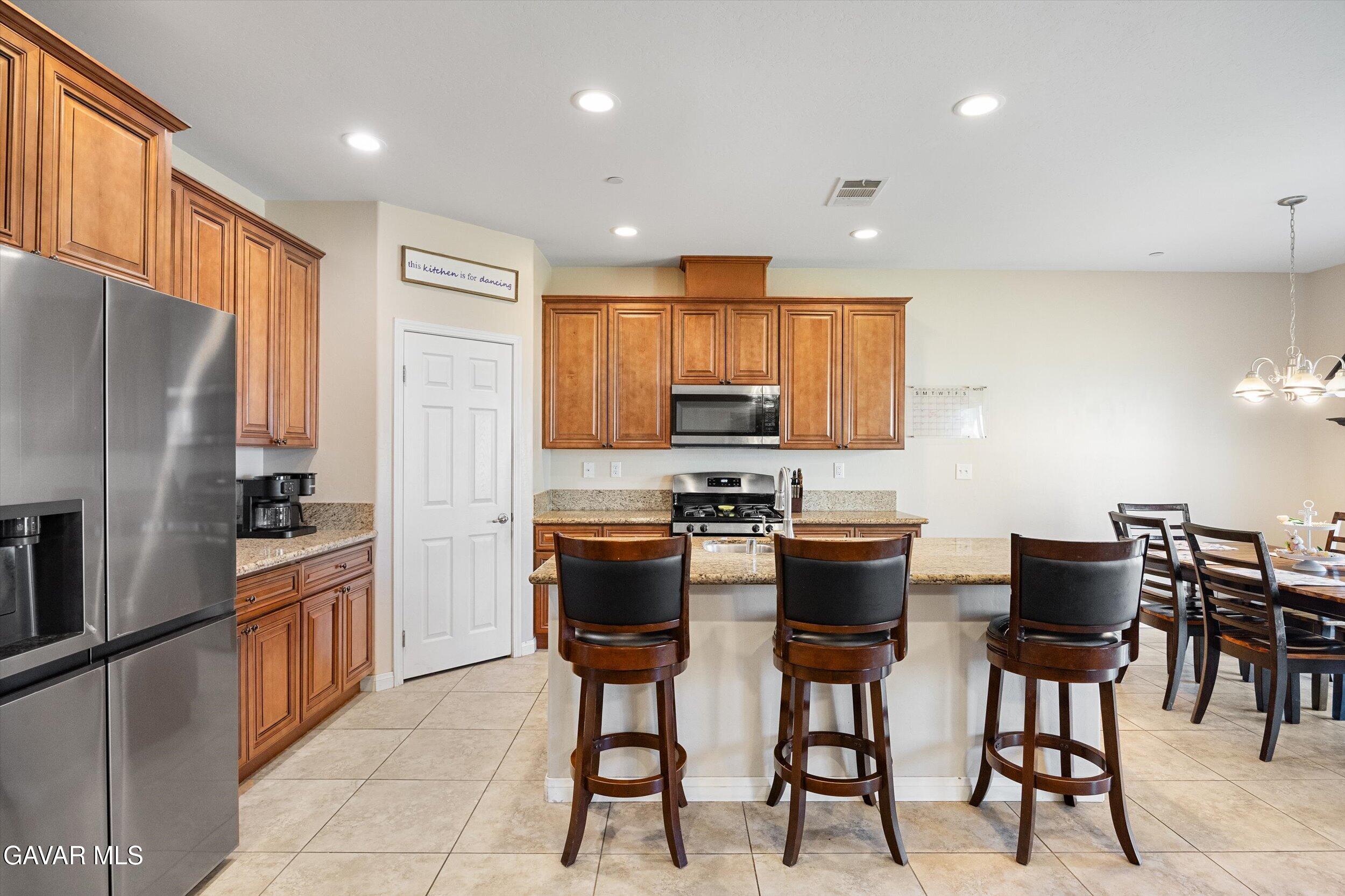 805 Mulberry Street Tehachapi, CA 93561 - Photo 17 of 41 23-Illuminate Photography - 805 Mulberry