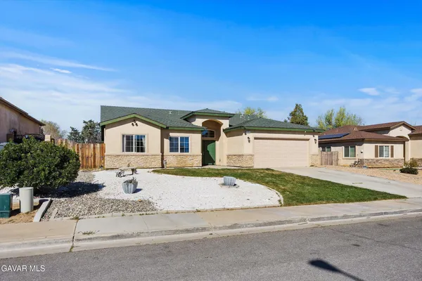 $489,999 | 805 Mulberry Street, Tehachapi, CA 93561