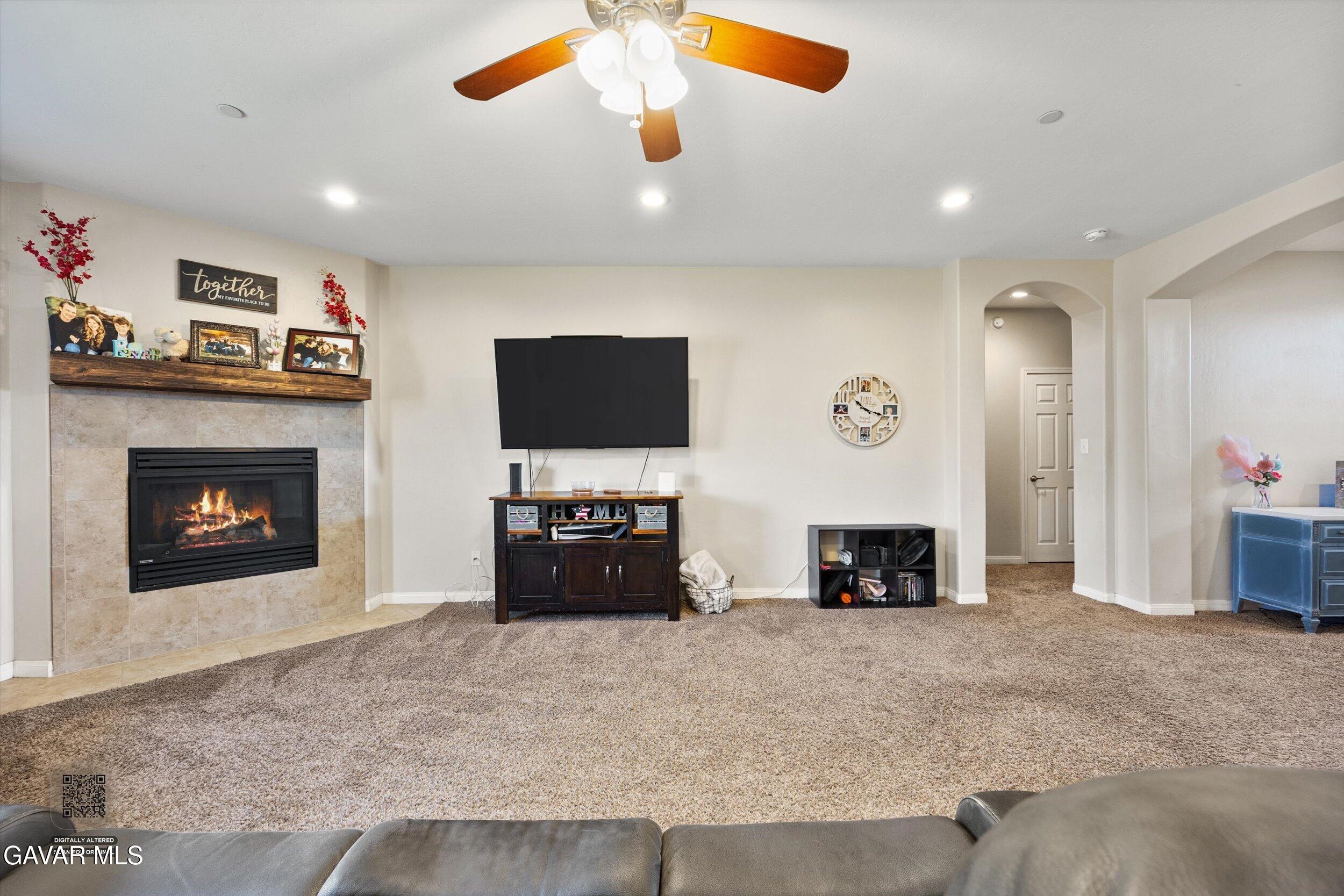 805 Mulberry Street Tehachapi, CA 93561 - Photo 9 of 41 15-Compliant_59e9bd08-4e4d-4994-b8ed-77e