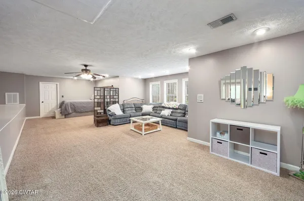 $669,900 | 16 Fields Chase, Jackson, TN 38305