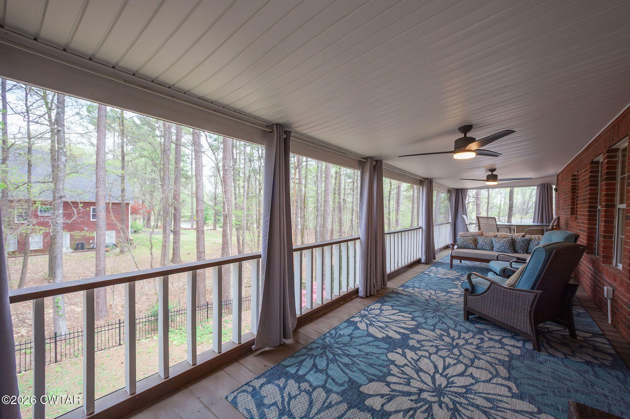 16 Fields Chase Jackson, TN 38305 - Photo 45 of 47 a living room with furniture and a large window