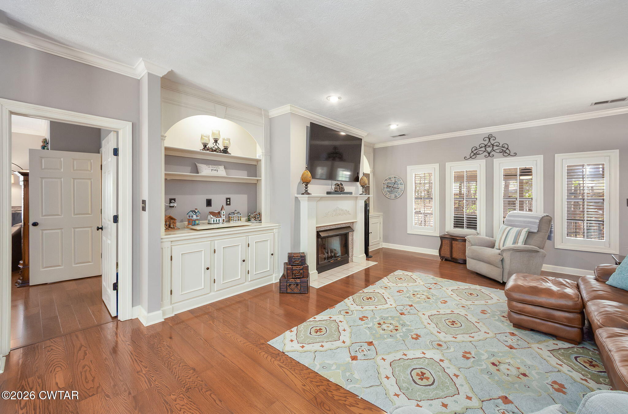 16 Fields Chase Jackson, TN 38305 - Photo 7 of 47 a living room with furniture and a fireplace