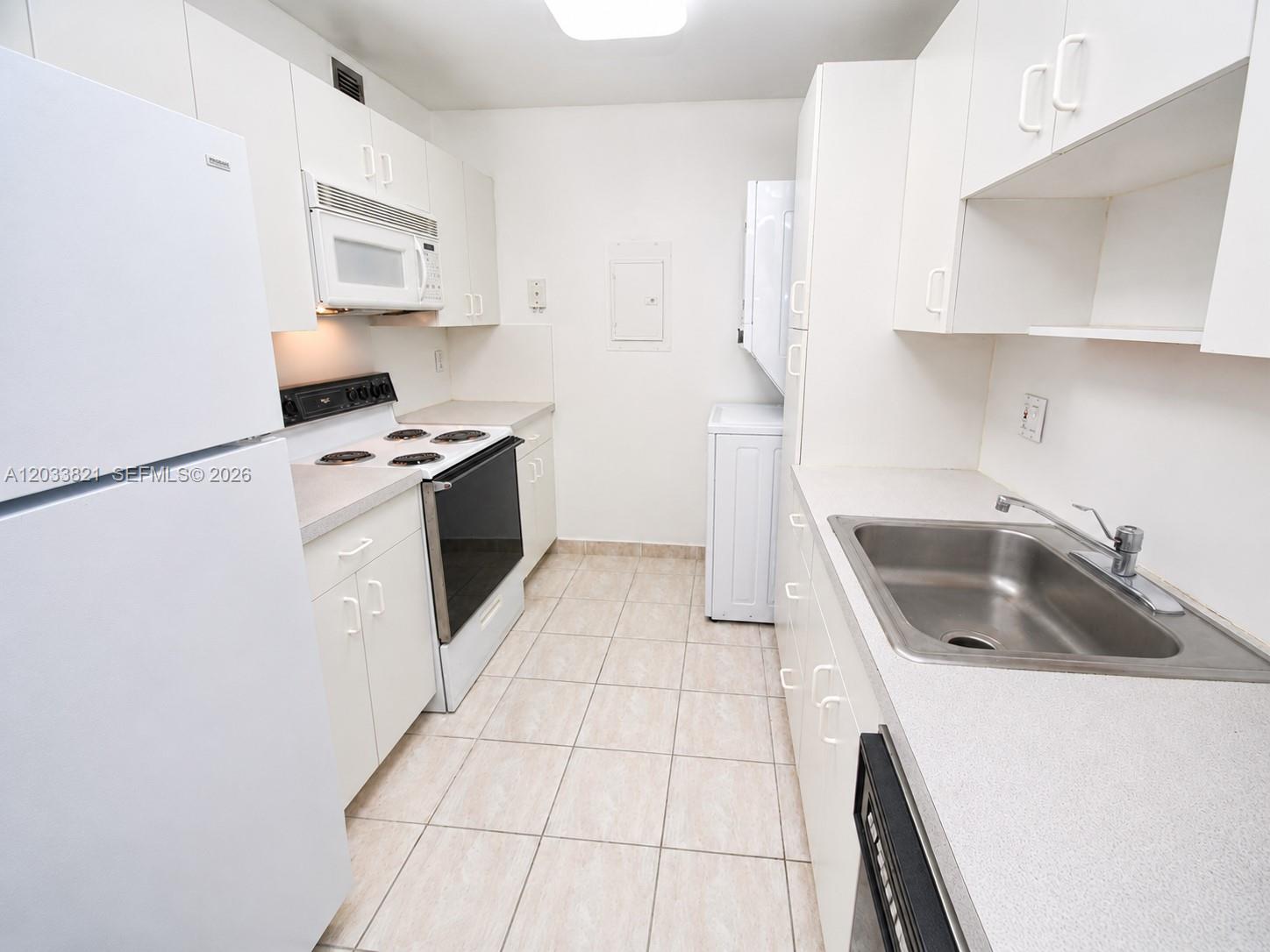 7935 Southwest 86th Street, Unit 823 Miami, FL 33143 - Photo 2 of 11