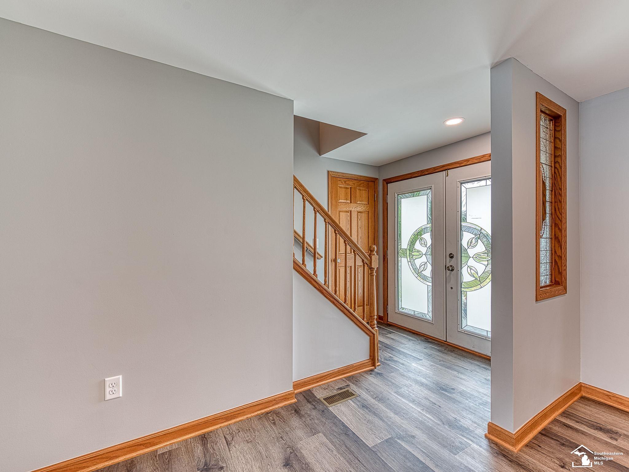 4369 Dixon Road Newport, MI 48166 - Photo 19 of 44 50147039-dbfa1aa5-b28a-4736-9326-8a72d66145ad.JPG