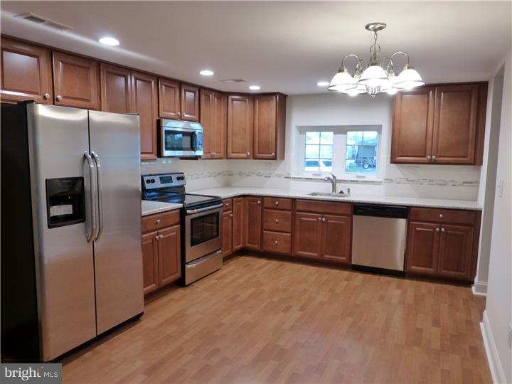 74 Goodturn Road Levittown, PA 19057 - Photo 1 of 16 Kitchen