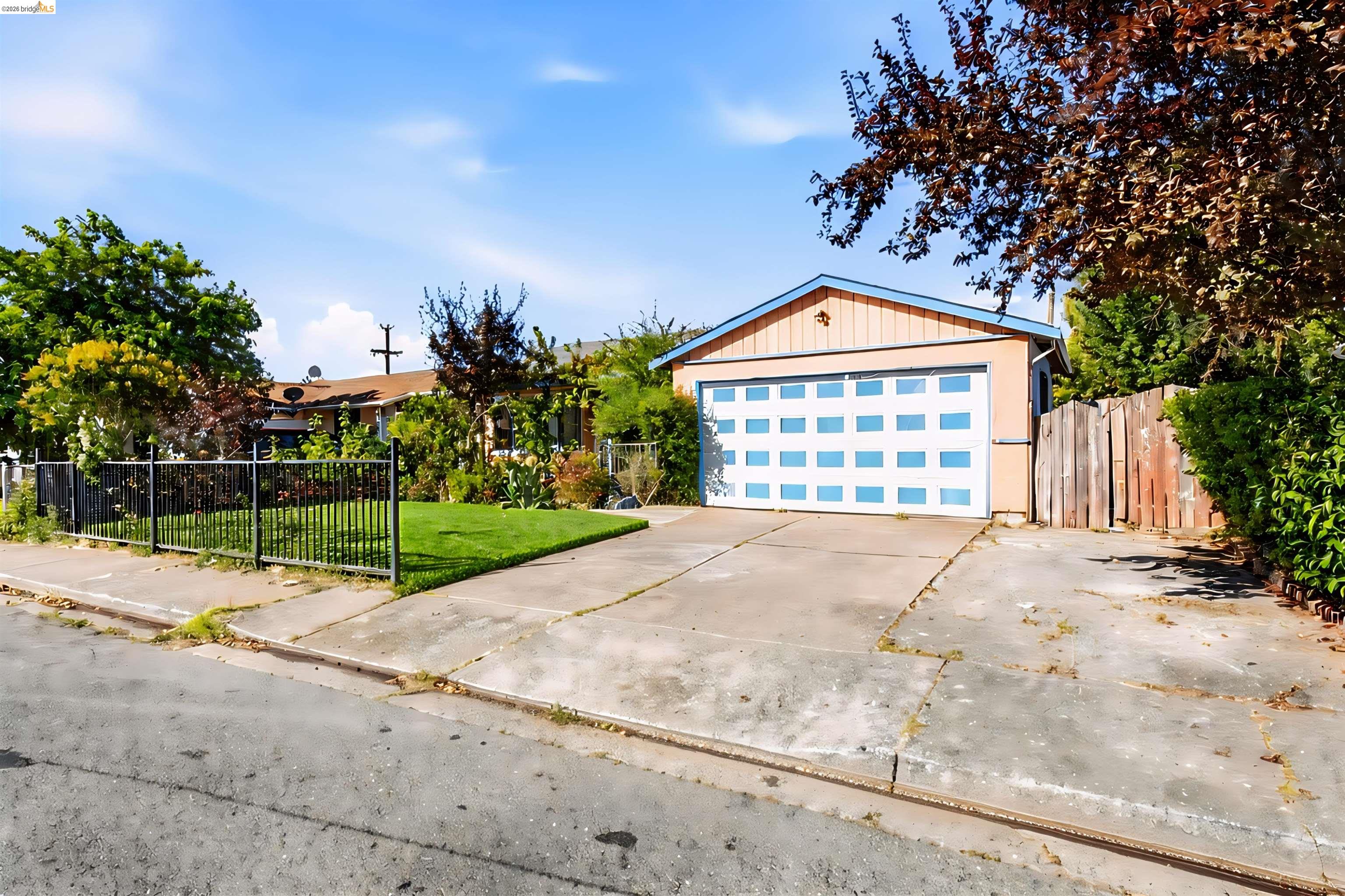 145 Rounds Street Vallejo, CA 94589 - Photo 3 of 25 Gallery Image 3