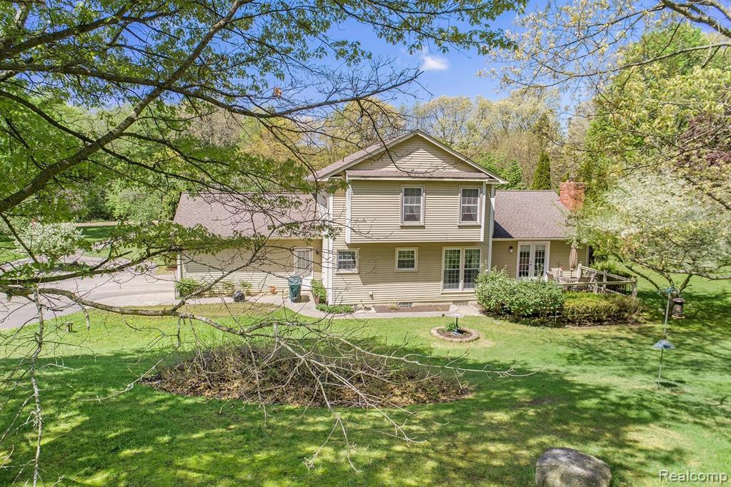 9500 Gibbs Road Clarkston, MI 48348 - Photo 6 of 30