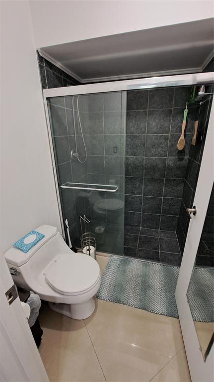 4519 Feivel Road, Unit 46 West Palm Beach, FL 33417 - Photo 26 of 56 a bathroom with a sink and a mirror