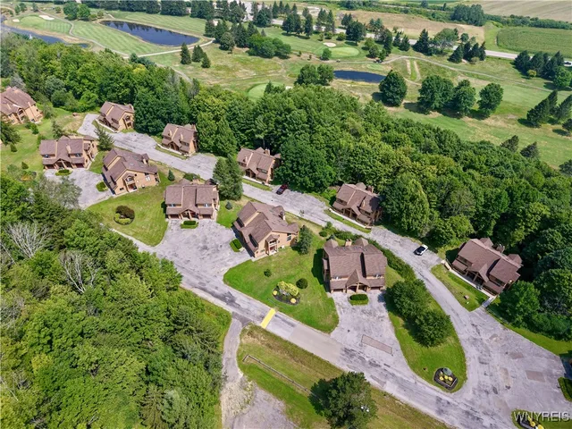 $495,500 | 19 Snowpine Great Valley, Ellicottville, NY 14731